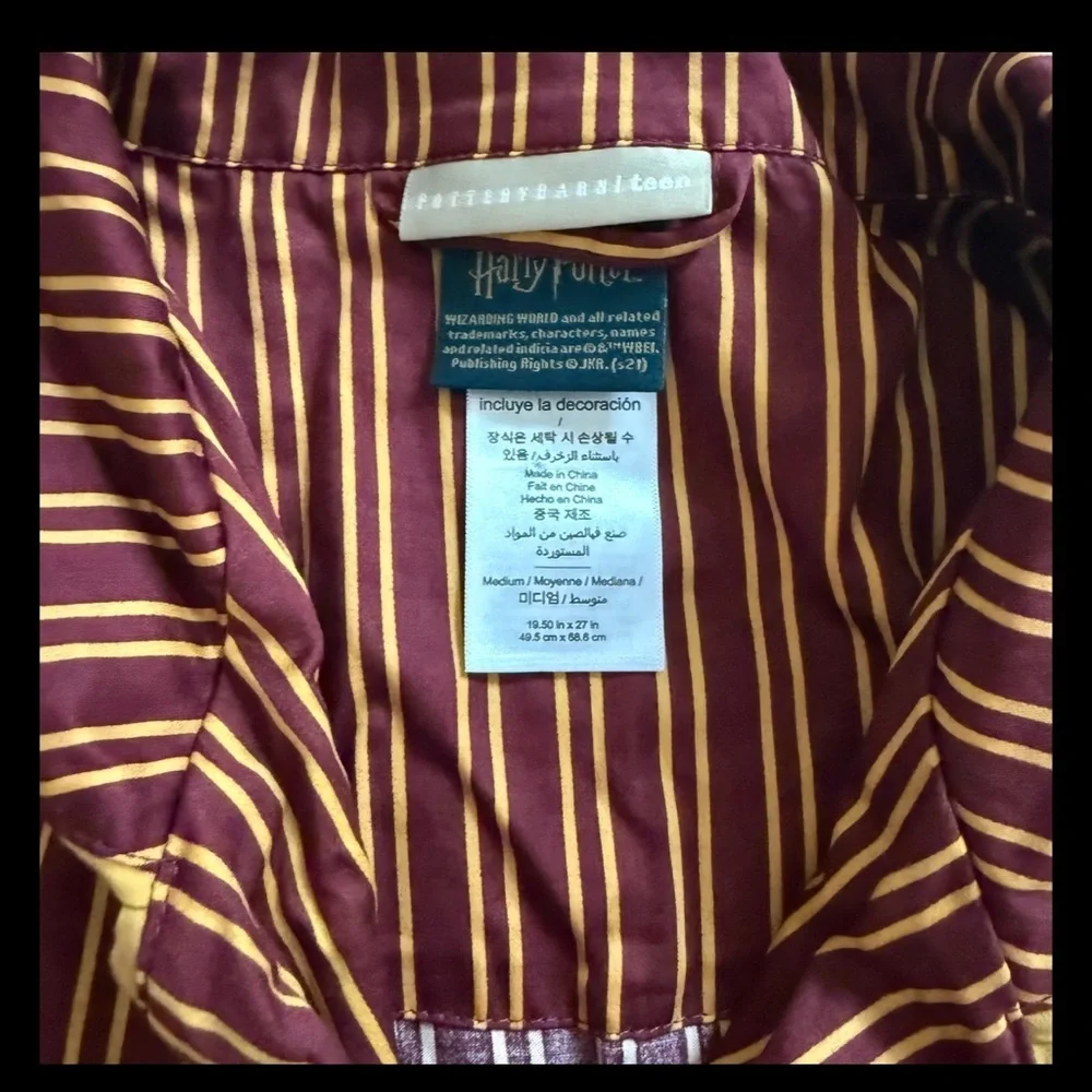 POTTERY BARN TEEN - New HARRY POTTER Gryffindor House  PAJAMA SET Size Medium